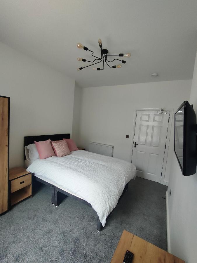 Lovely Refurbished Apartments, Morecambe Promenade ภายนอก รูปภาพ