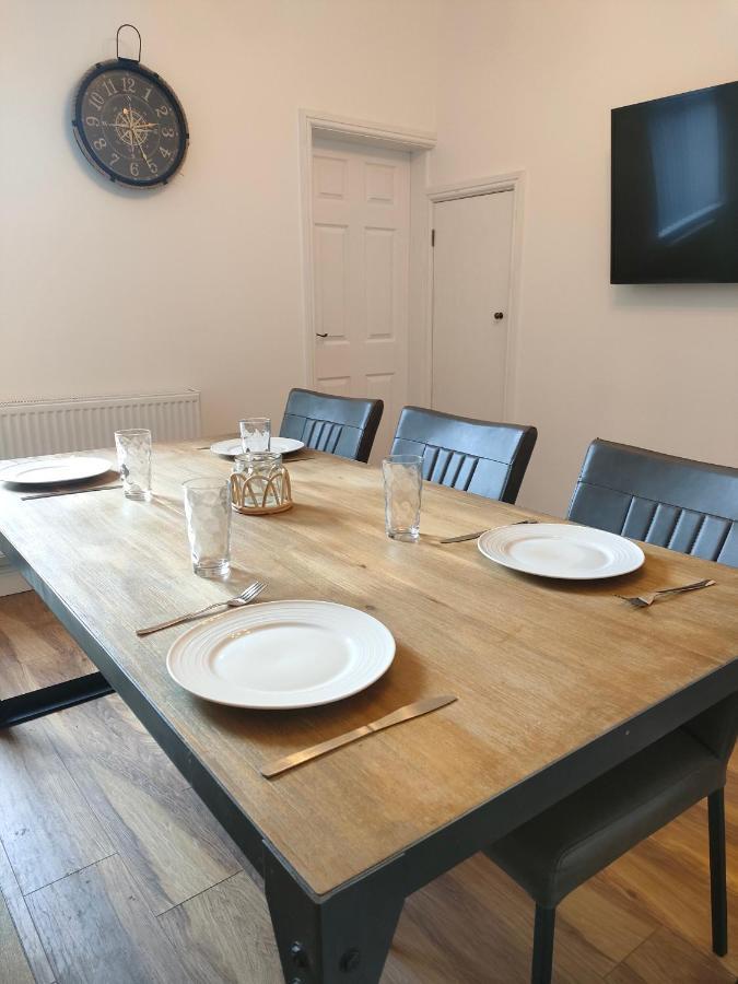 Lovely Refurbished Apartments, Morecambe Promenade ภายนอก รูปภาพ