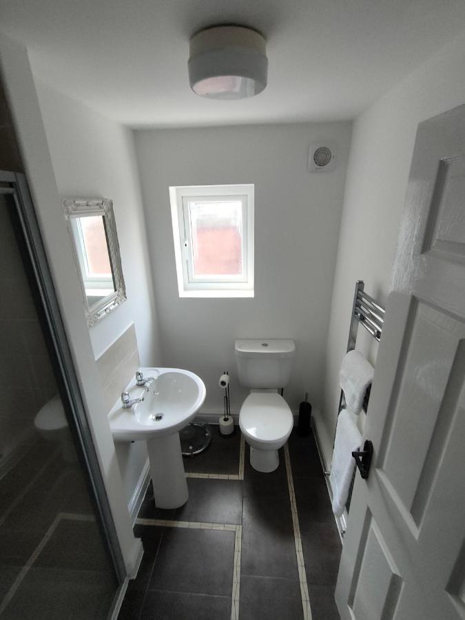 Lovely Refurbished Apartments, Morecambe Promenade ภายนอก รูปภาพ